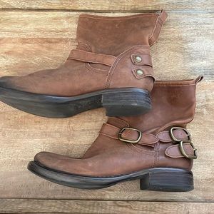 Lucky Brand brown leather ankle boots
